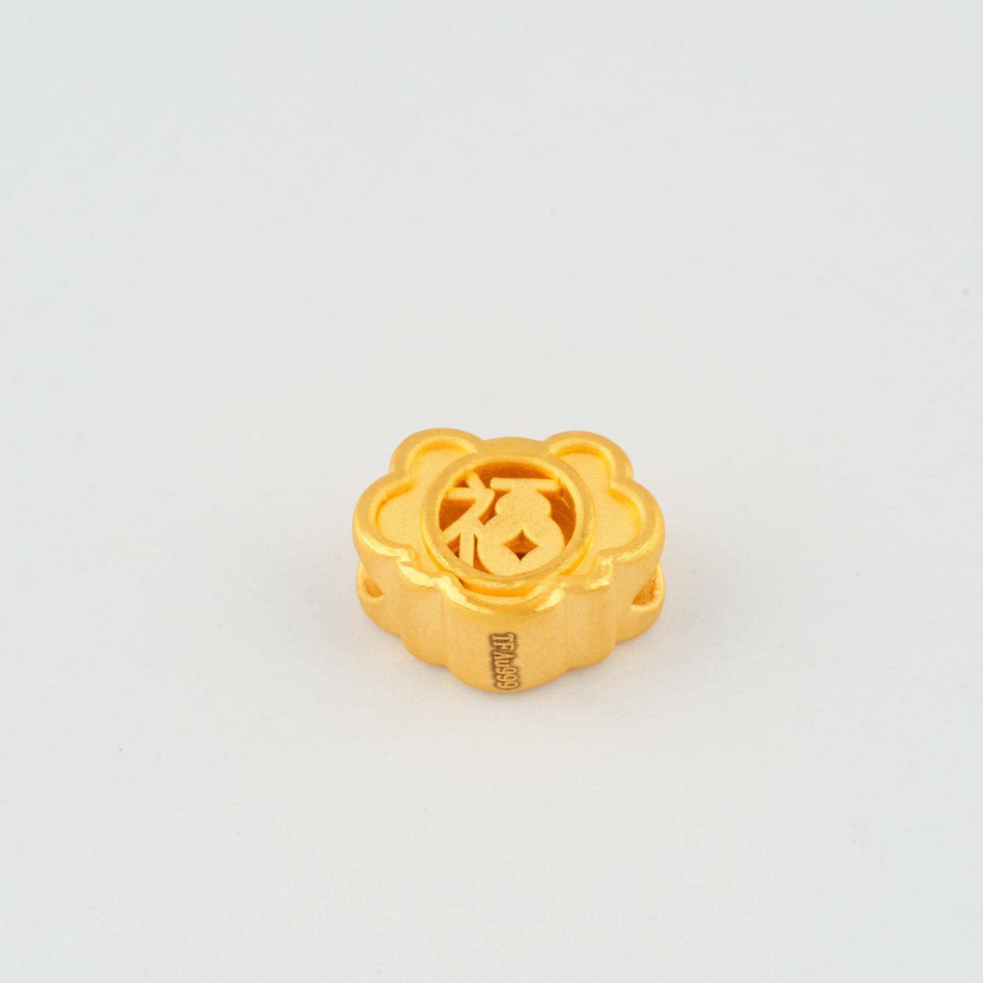 999/24K Gold Charm PGJH181849